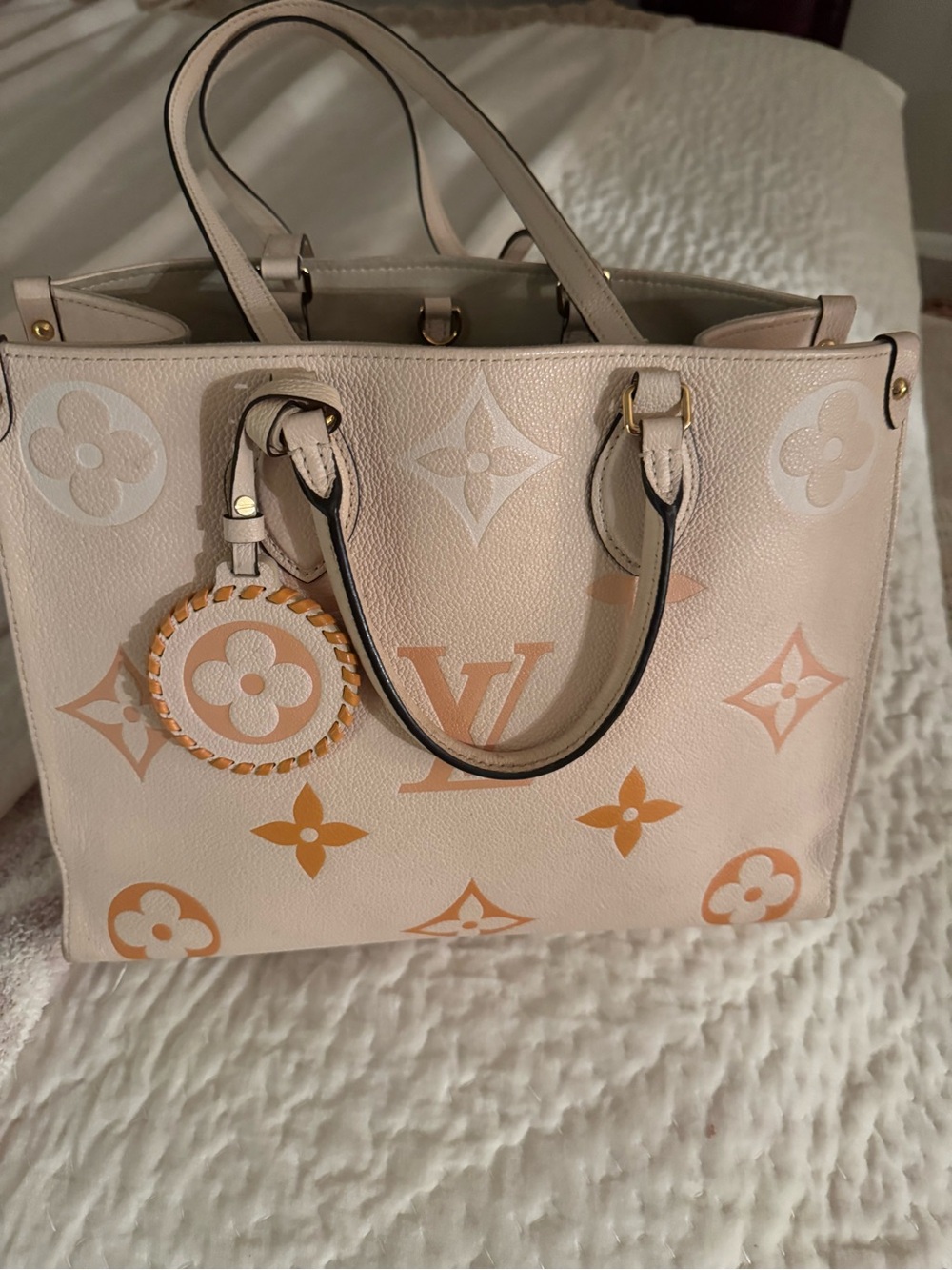Louis Vuitton OnTheGo Tote MM